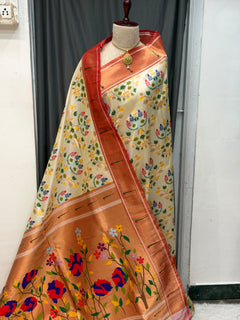 Single muniya border soft silk all over - Angle 1