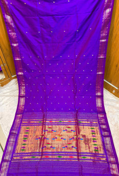 Traditional Yeola Paithani - Shubham Paithani Yeola - Angle 1