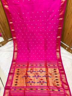 Traditional Yeola Paithani - Shubham Paithani Yeola - Angle 1