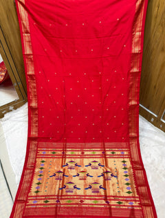 Traditional Yeola Paithani - Shubham Paithani Yeola - Angle 1
