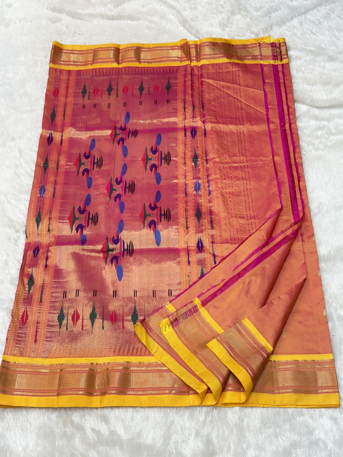 Traditional Yeola Paithani