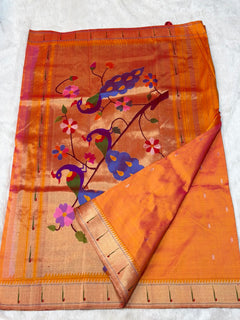 Single Muniya Paithani - Shubham Paithani Yeola - Angle 1