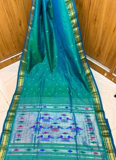Traditional Yeola Paithani - Shubham Paithani Yeola - Angle 1