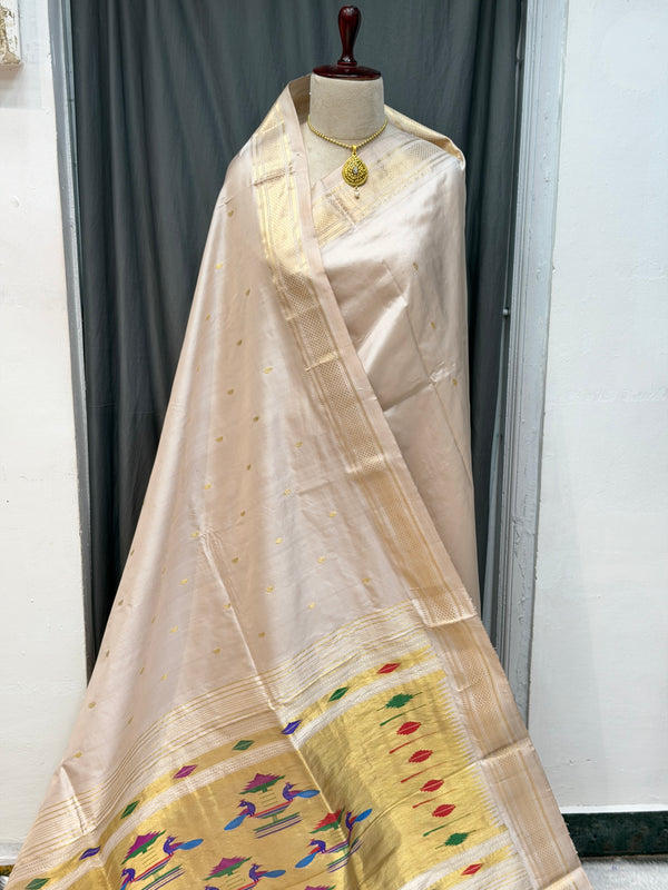 Traditional Yeola Paithani