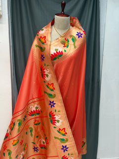 Soft silk swan and parrot border - Angle 1