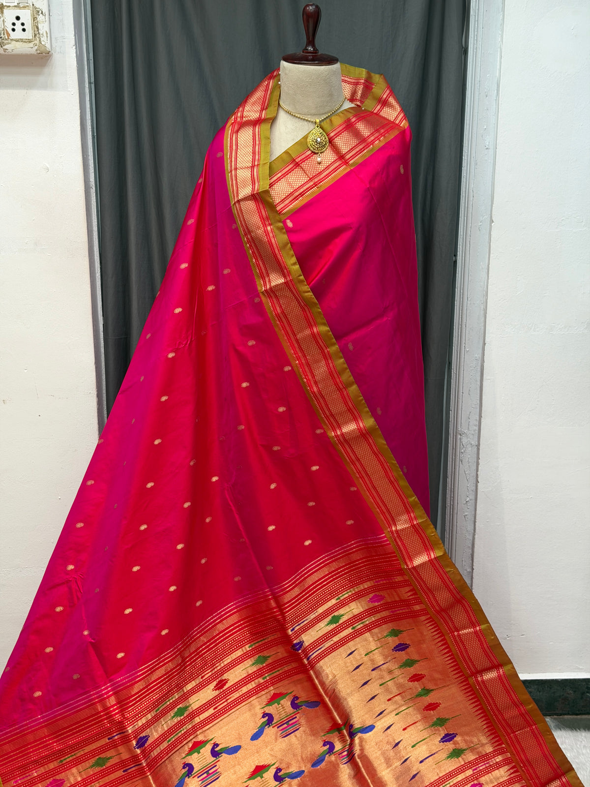 Traditional Yeola Paithani