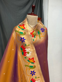 Soft silk swan and parrot border - Angle 2