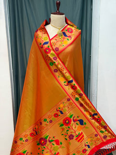 Flower border tissue paithani - Angle 1