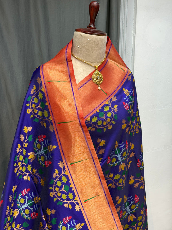 Single muniya border soft silk all over